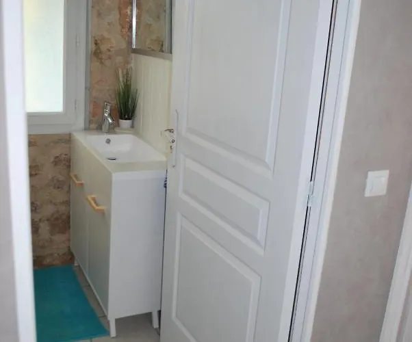 Dom wakacyjny Tourete 1 *